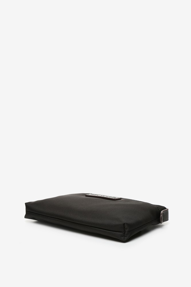 Abbacino Neceser plano de mujer en materiales reciclados negro Outlet online