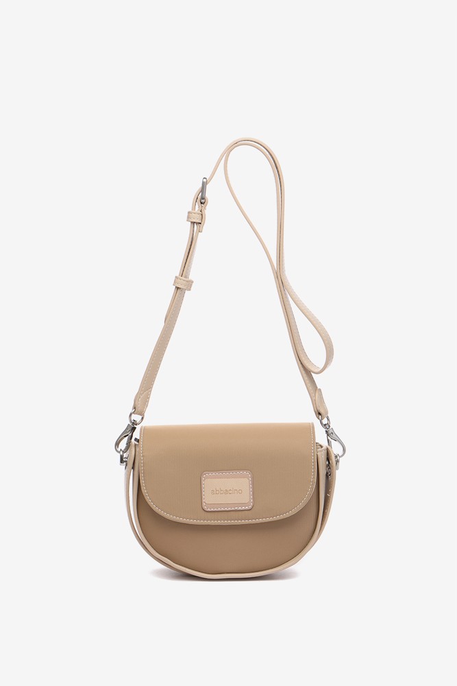 Abbacino Bandolera pequeña en materiales reciclados en camel Oferta exclusiva