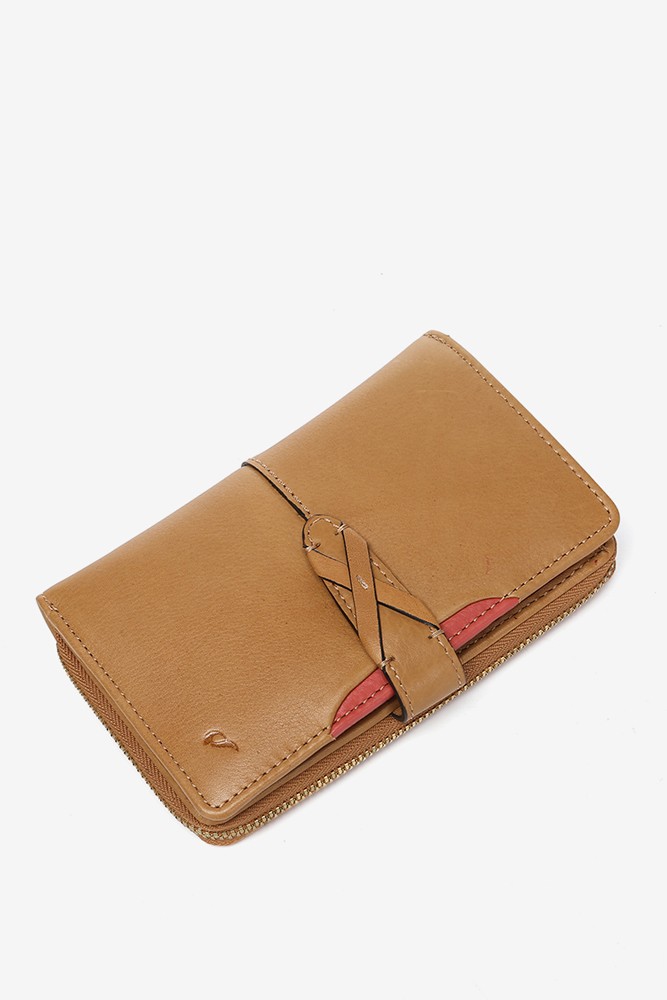 Abbacino Cartera mediana en piel cognac 2025