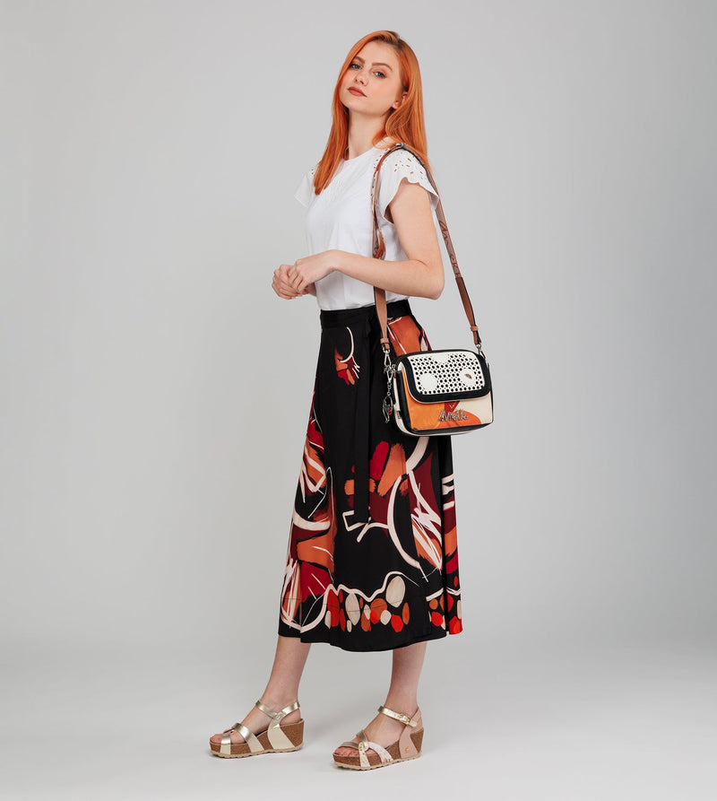 Anekke Oval flap crossbody bag Alma Solo queda un día