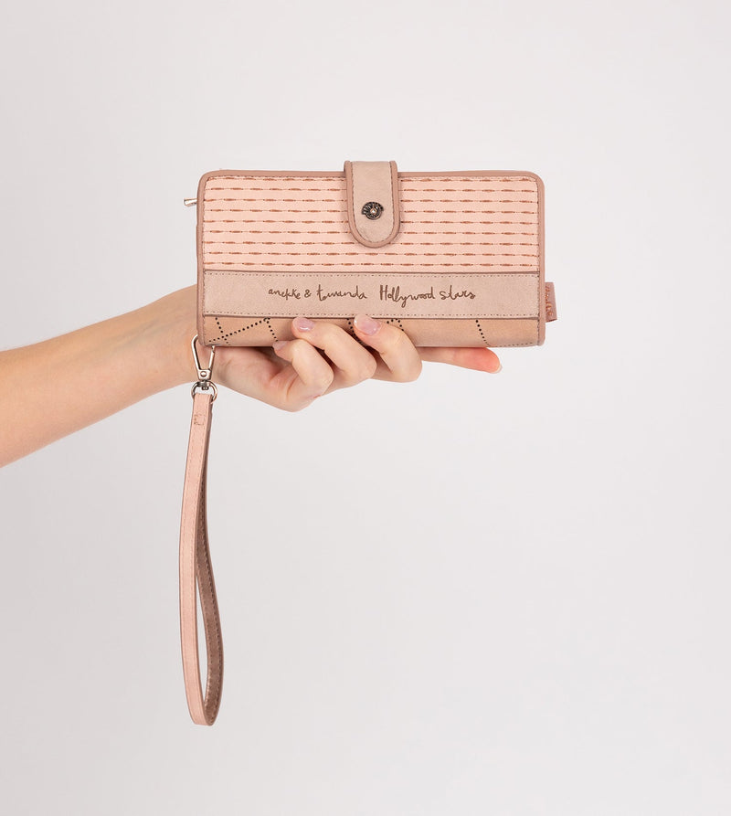 Anekke Studio nude large RFID wallet Solo queda un día