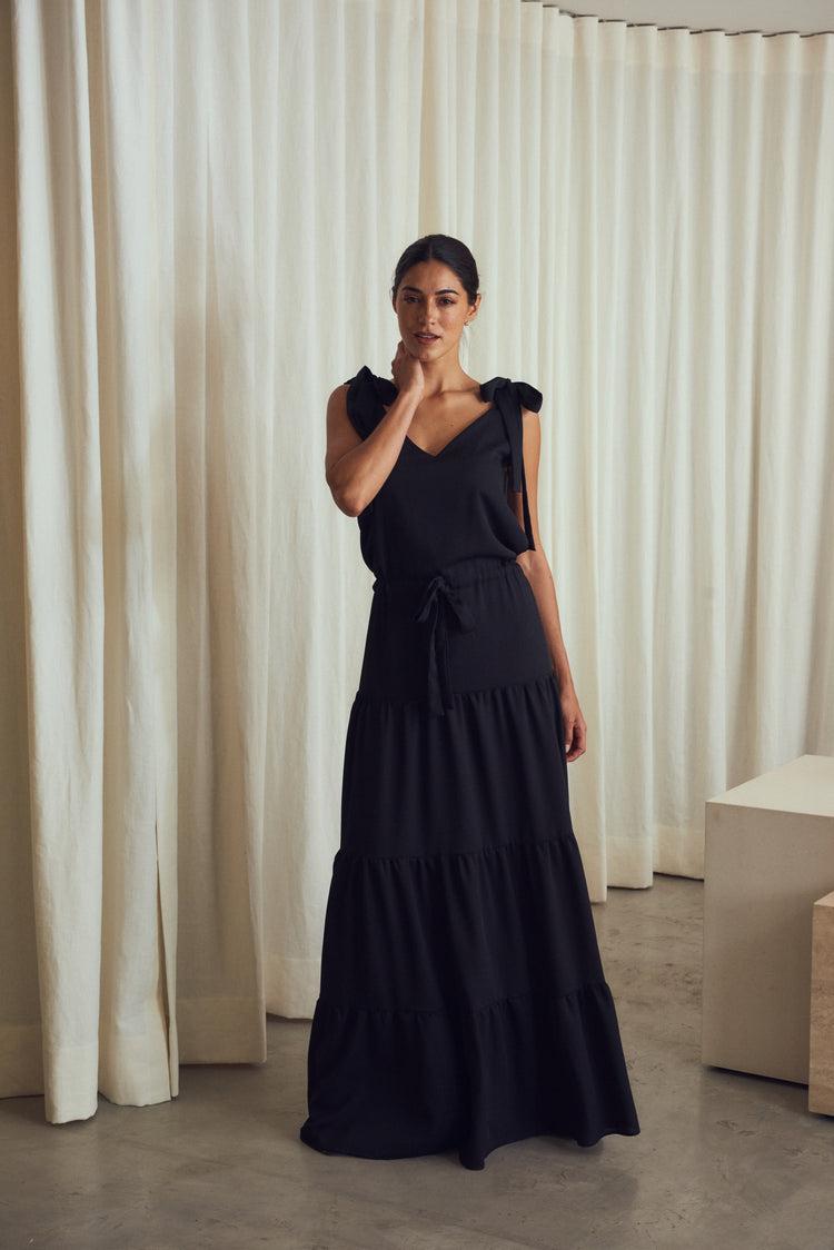 Camille Santorini Black Dress Promoción trimestral