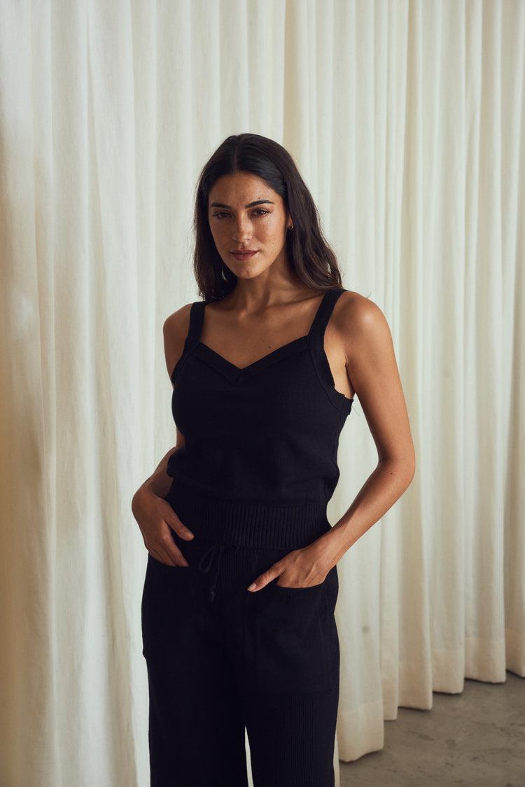 Camille Morocco Black Knitted Top Último día