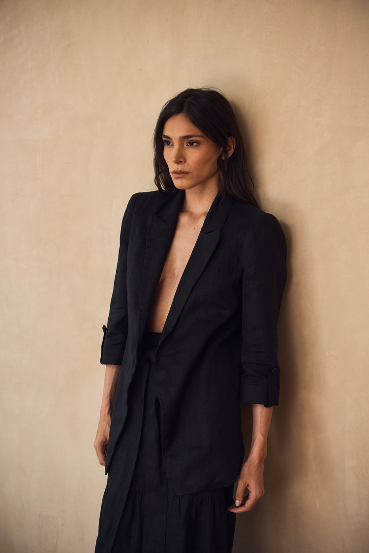 Camille Rio Black Linen Blazer Solo hoy