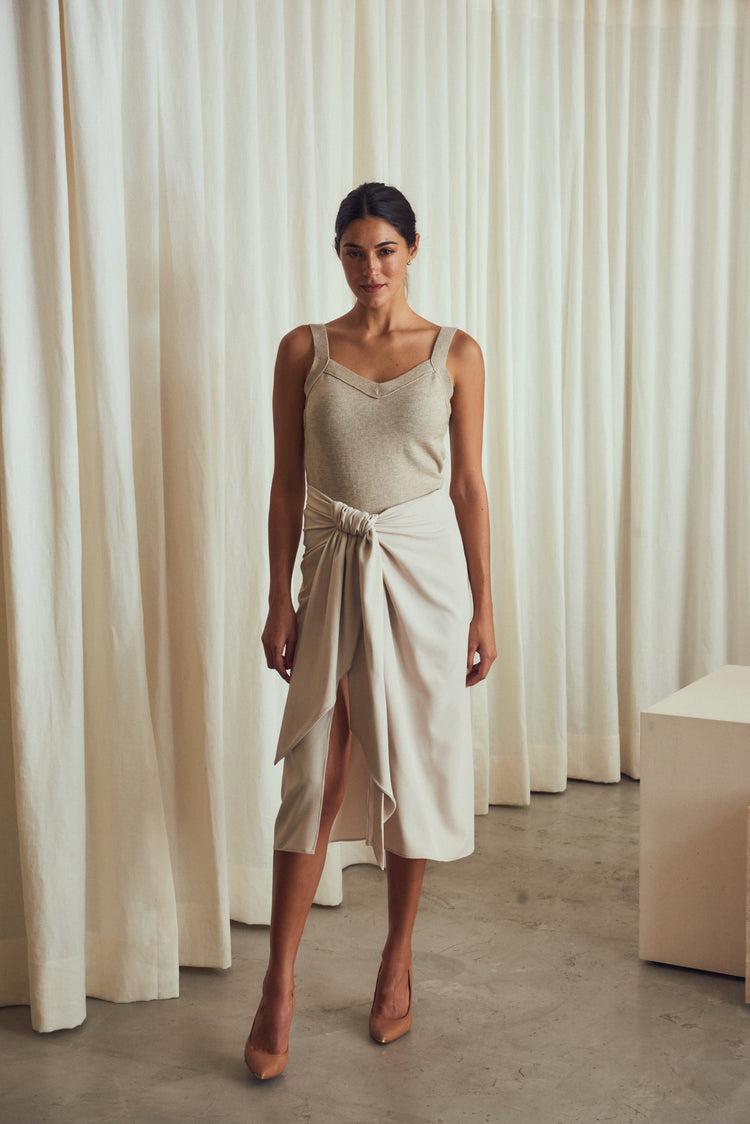Camille Paris Taupe Skirt Últimos 3 días