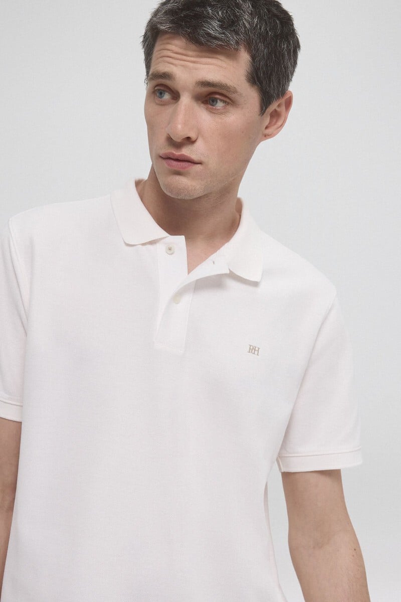 Cortefiel Polo básico con logo bordado