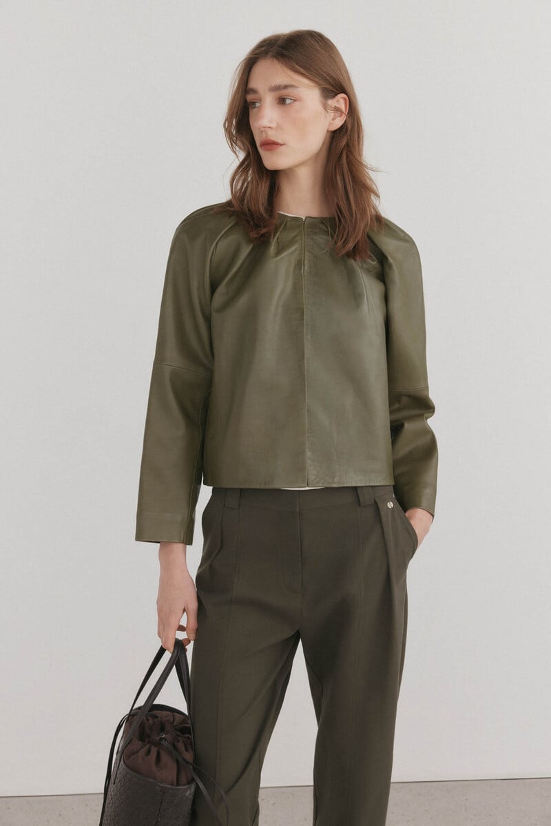 Cortefiel Bomber soft piel Descuento por venta flash