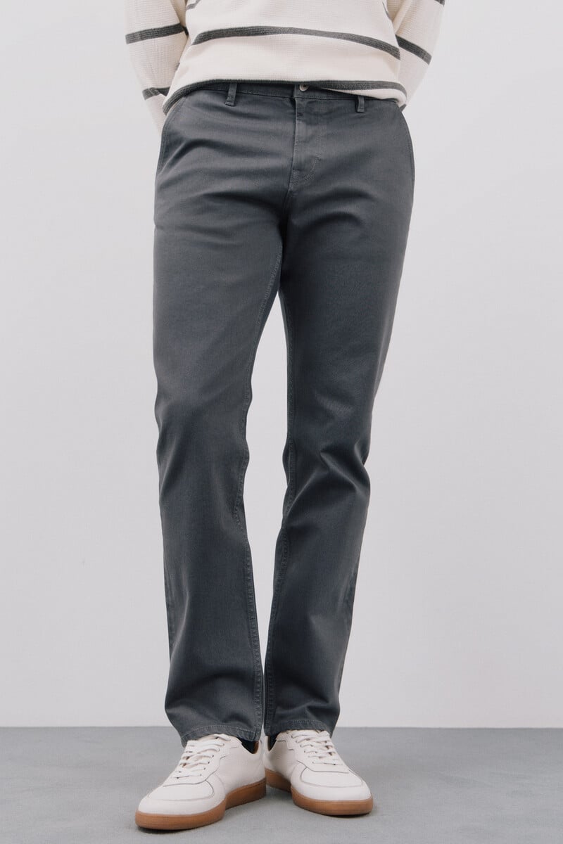 Cortefiel Pantalón 5 bolsillos color regular fit