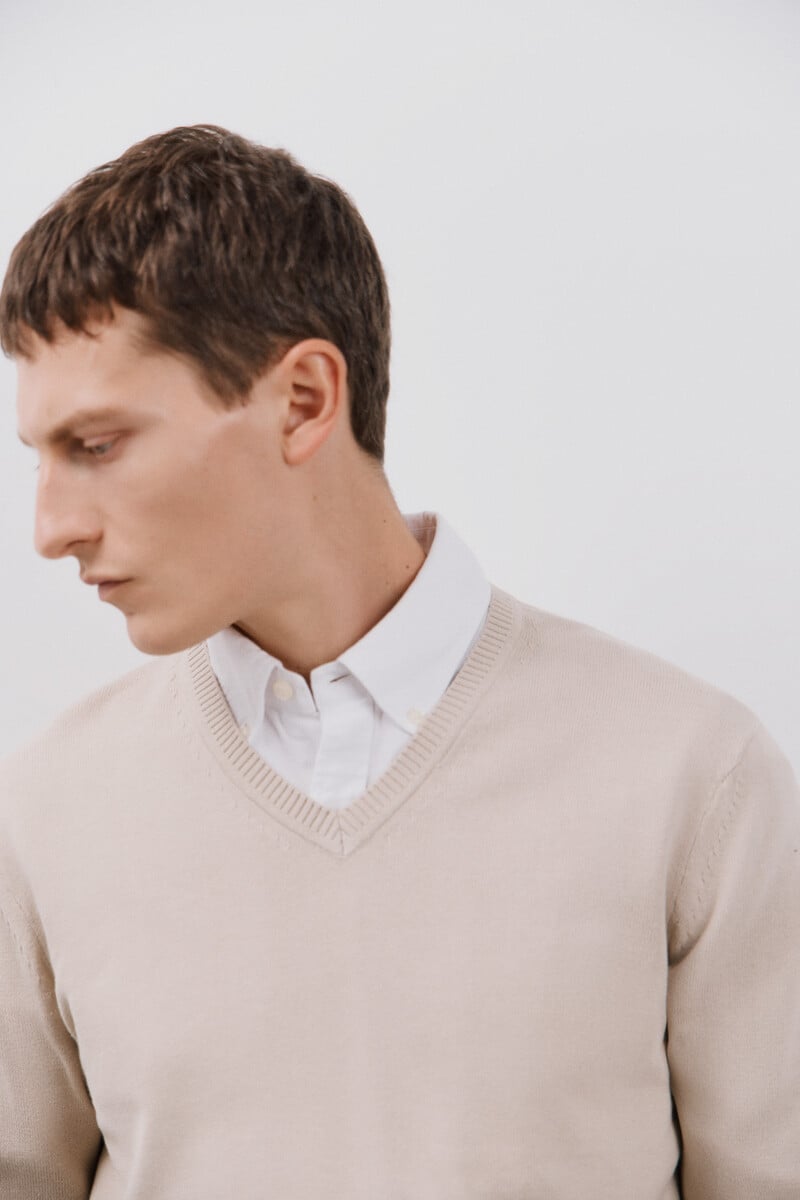 Cortefiel Jersey algodón cuello pico básico Mejor oferta