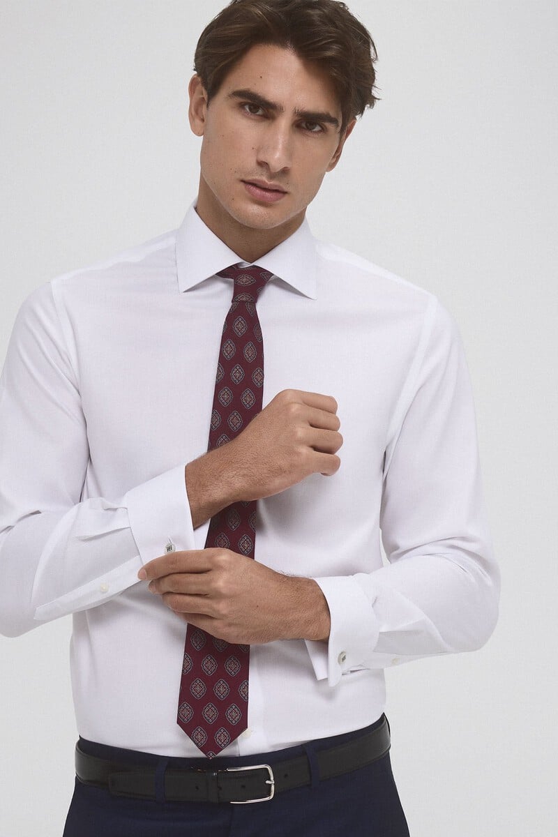 Cortefiel Camisa vestir puño gemelo non iron y antimanchas lisa tailored fit Promoción por tiempo limitado
