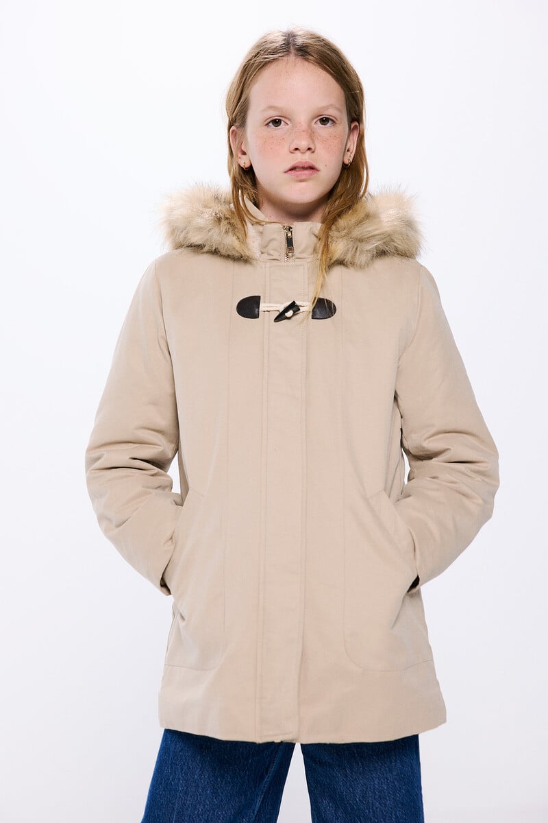 Cortefiel Parka broche niña