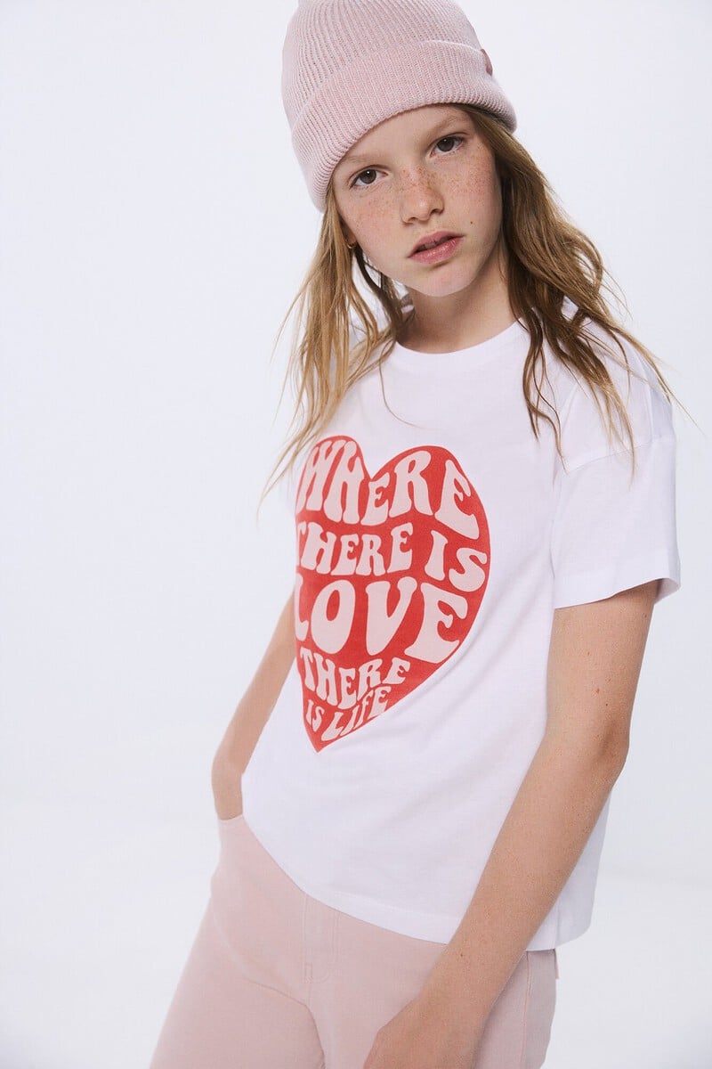 Cortefiel Camiseta corazón niña ÚLTIMAS EDICIONES