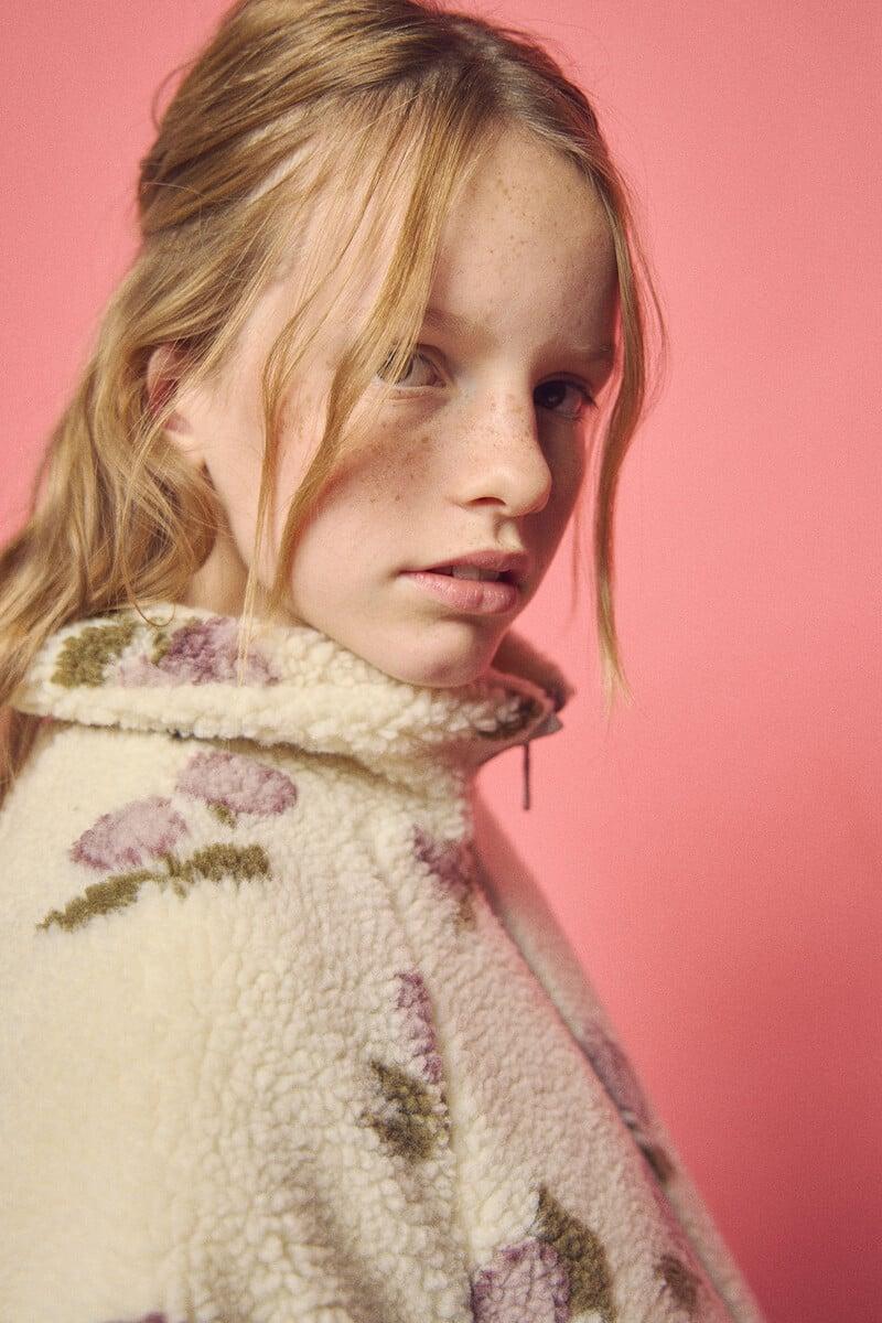 Cortefiel Borrego flores niña Última moda