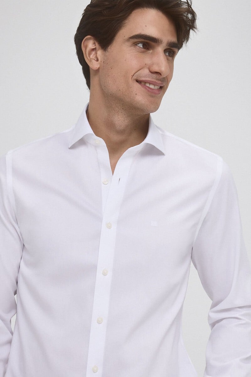 Cortefiel Camisa vestir non iron y antimanchas lisa tailored fit