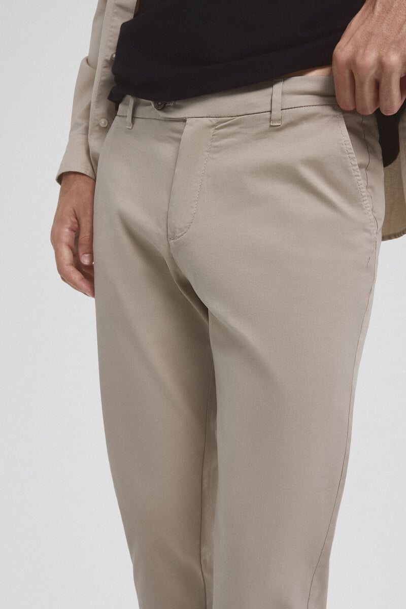 Cortefiel Pantalón chino premium flex regular fit Tienda