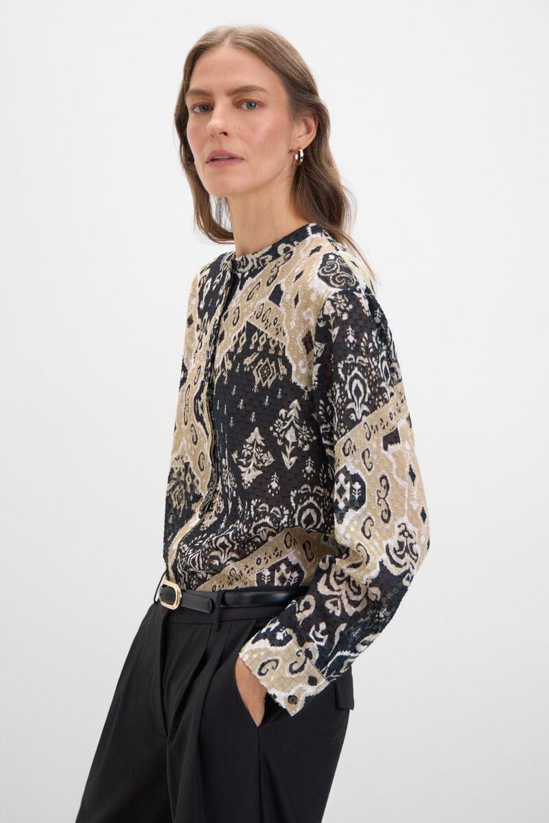 Cortefiel Blusa estampada tejido textura Descuentos del mes