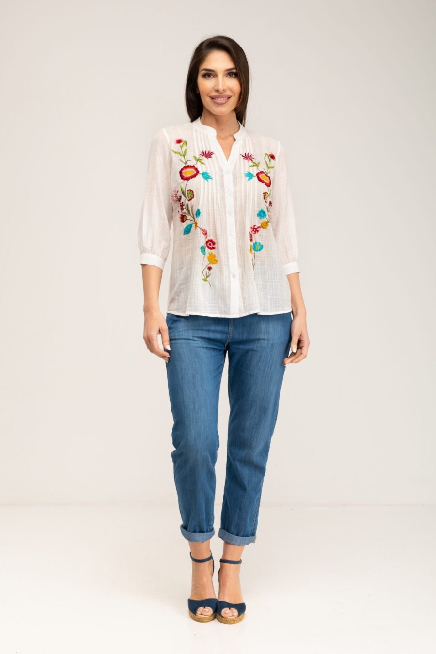 peace&love by calao BLUSA LISA CON BORDADOS Ofertas especiales