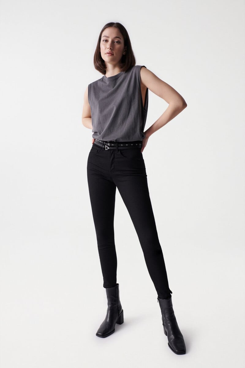 pedro del hierro Vaqueros faith push in cropped