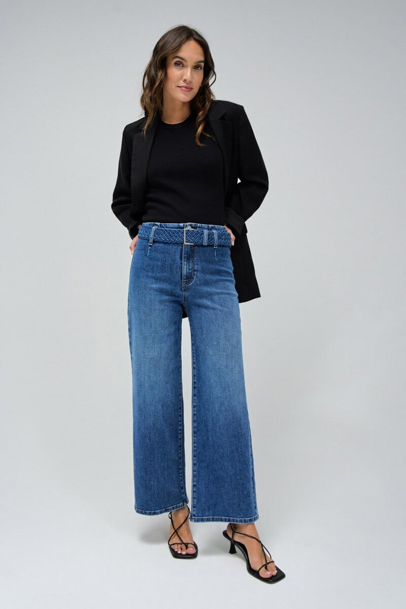 pedro del hierro Jeans True con cinturón anchos 2025