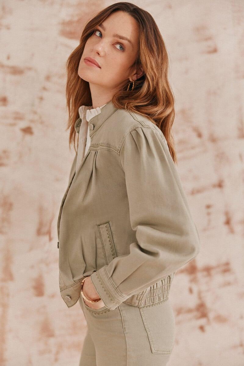 pedro del hierro Beatriz. Chaqueta bomber frunces