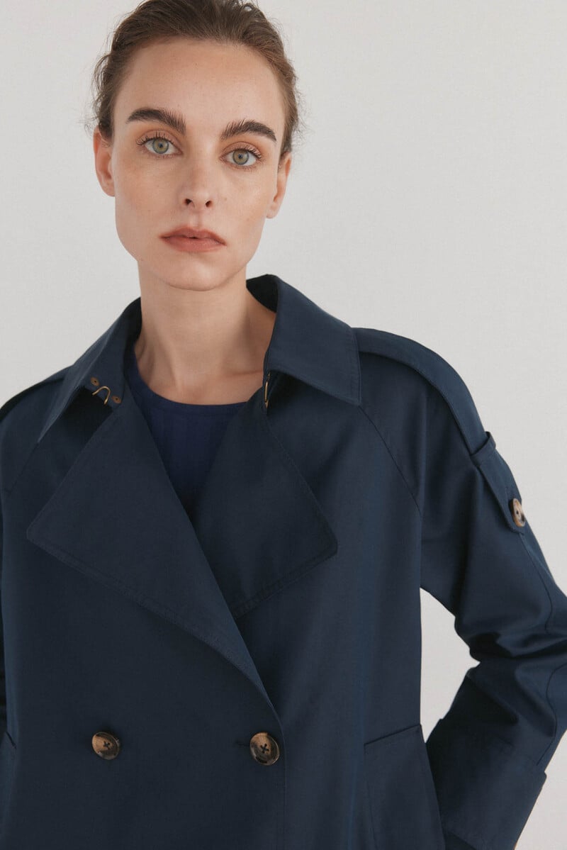 pedro del hierro Gabardina corta lisa Grandes descuentos