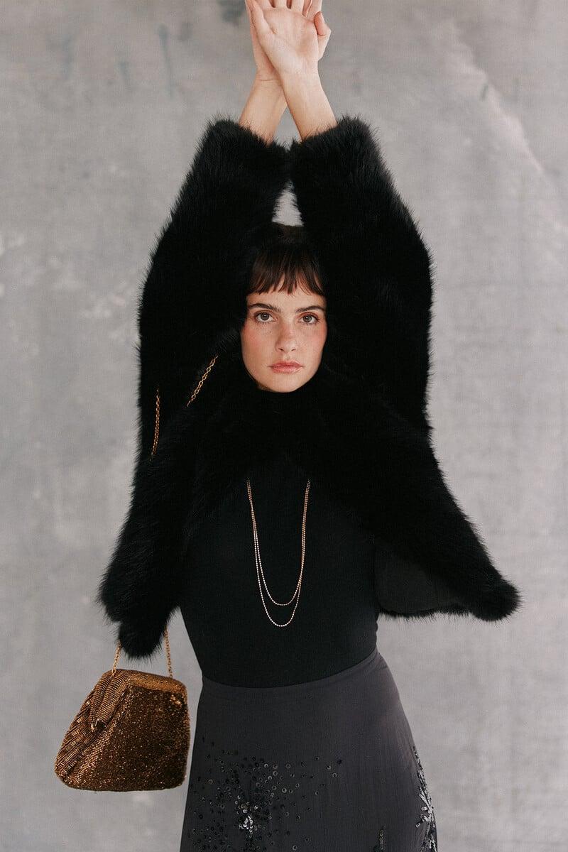 pedro del hierro Anna. Chaqueta corta de pelo sintético Descuento