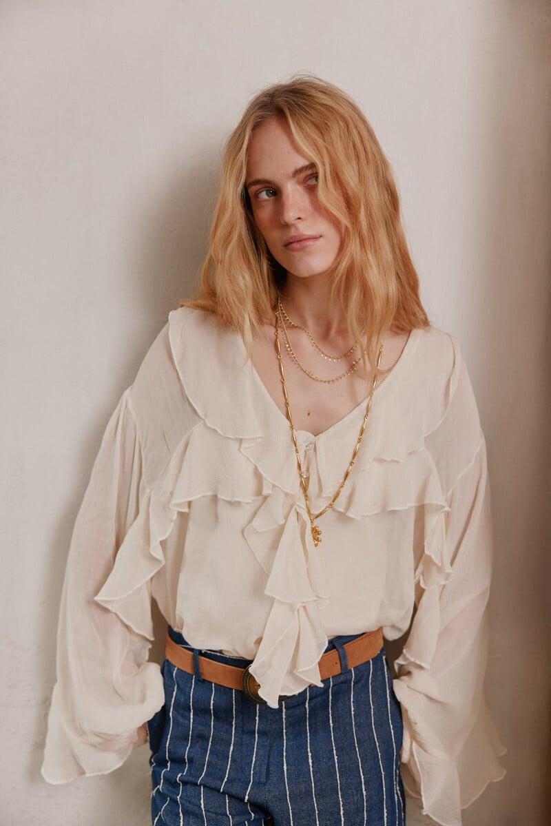 pedro del hierro Carina. Blusa volantes