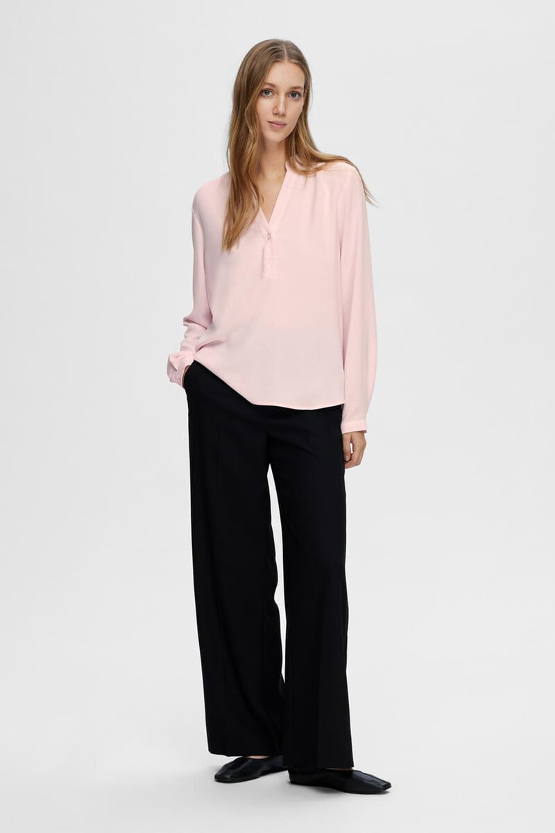 pedro del hierro Blusa fluida con cuello de pico confeccionada con materiales reciclados Limitado a 3 días