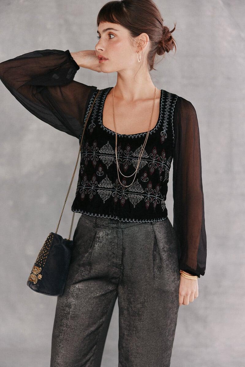 pedro del hierro Cristina. Blusa bordada