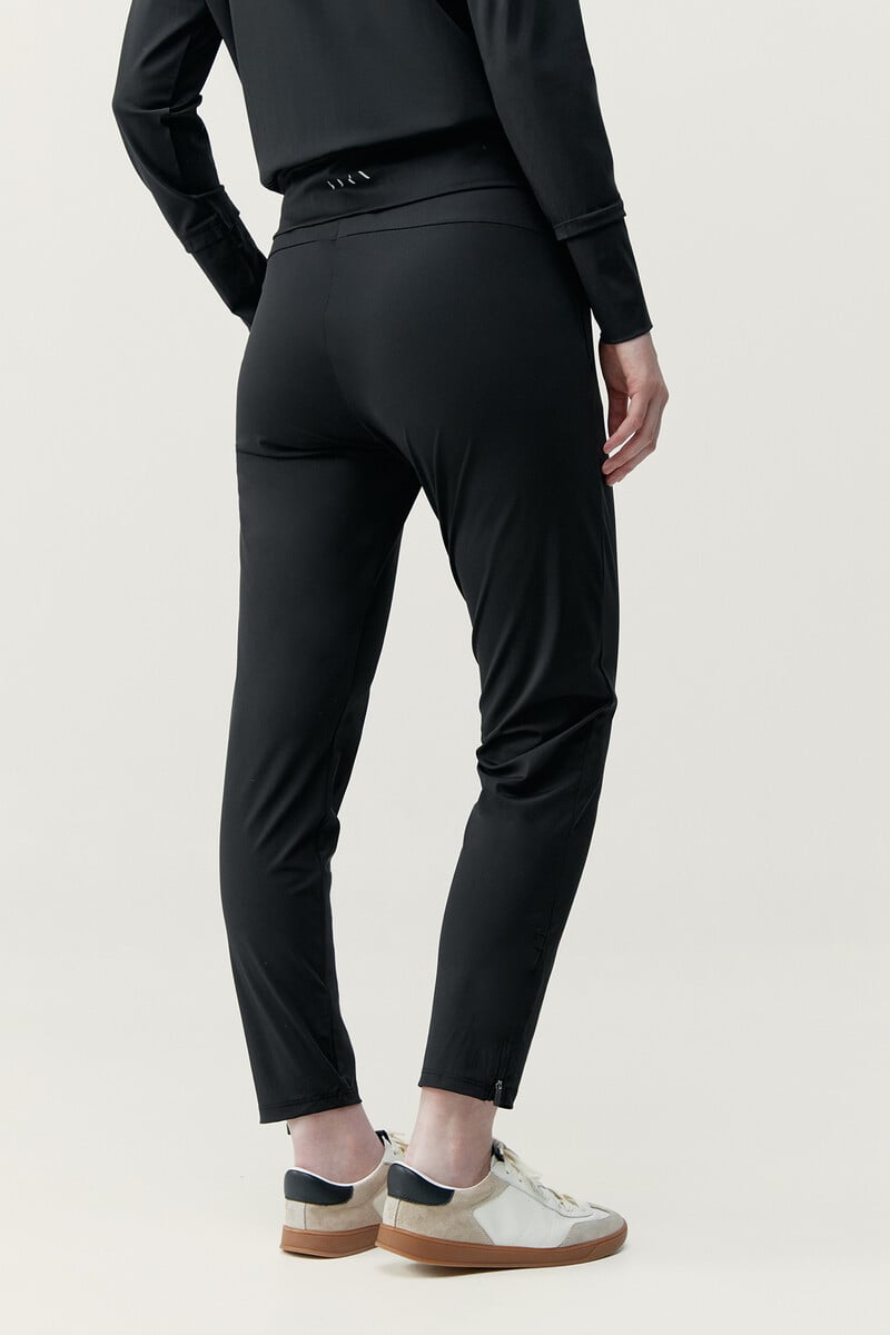 pedro del hierro Jogger Airla Black En línea