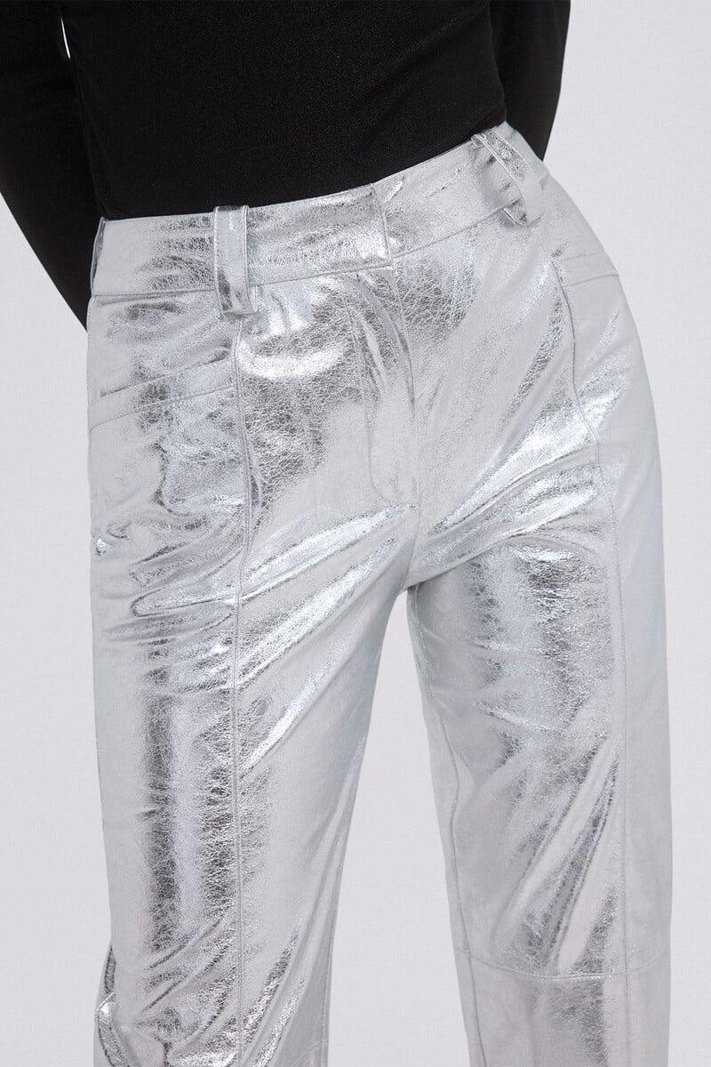 pedro del hierro Pantalón PU metalizado cortes Descuento