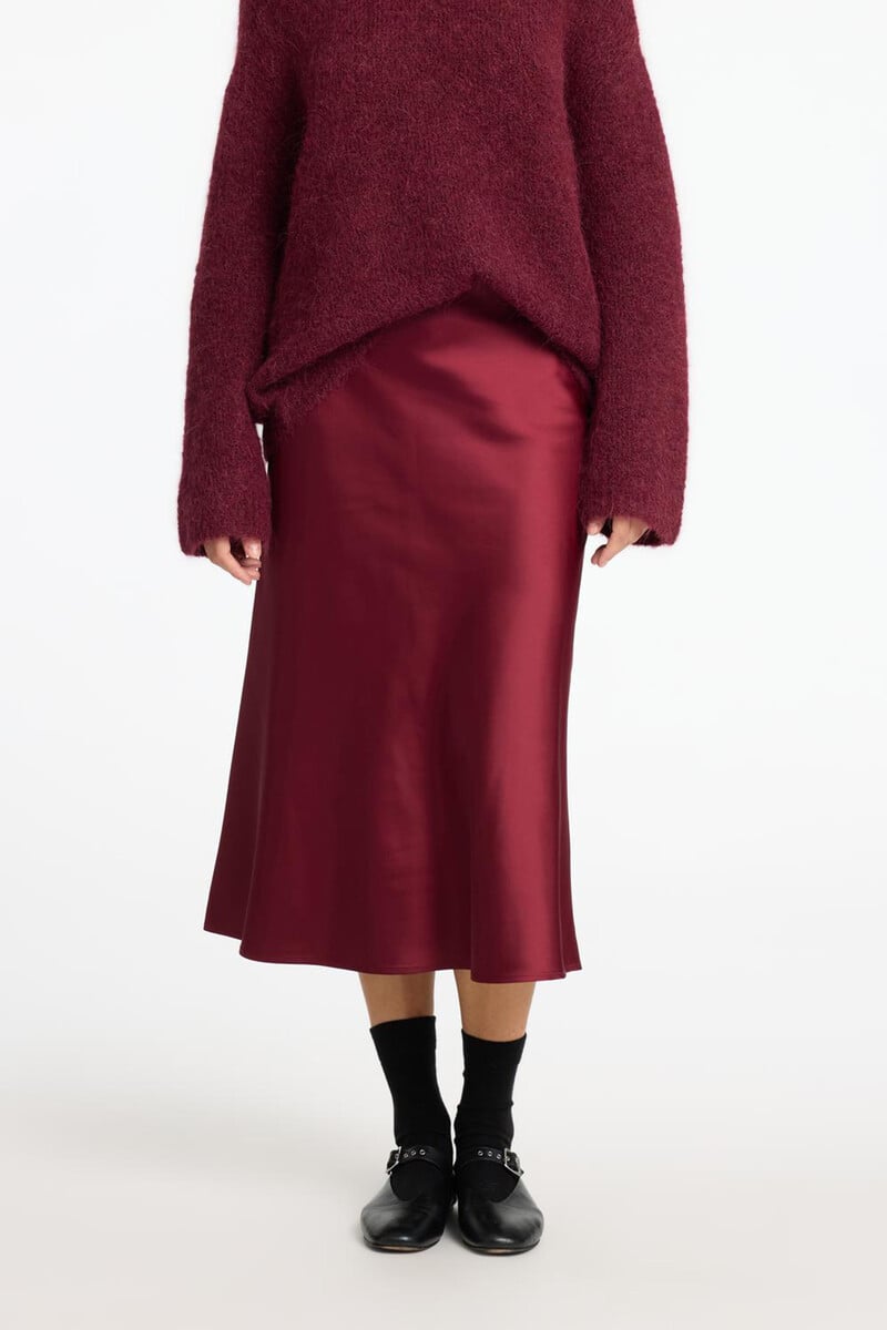 pedro del hierro Falda midi fluida confeccionada con materiales reciclados Mejor oferta
