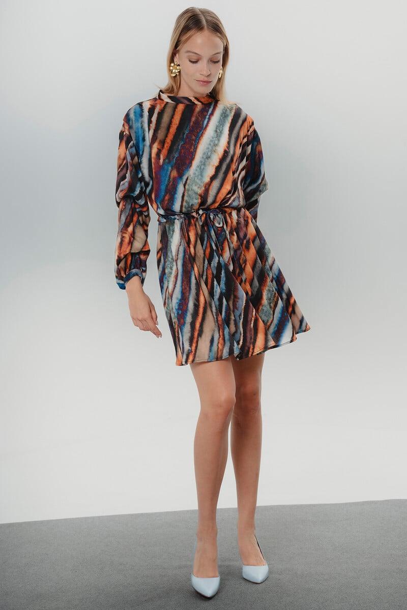 pedro del hierro Vestido corto de manga larga Madrid Descuento