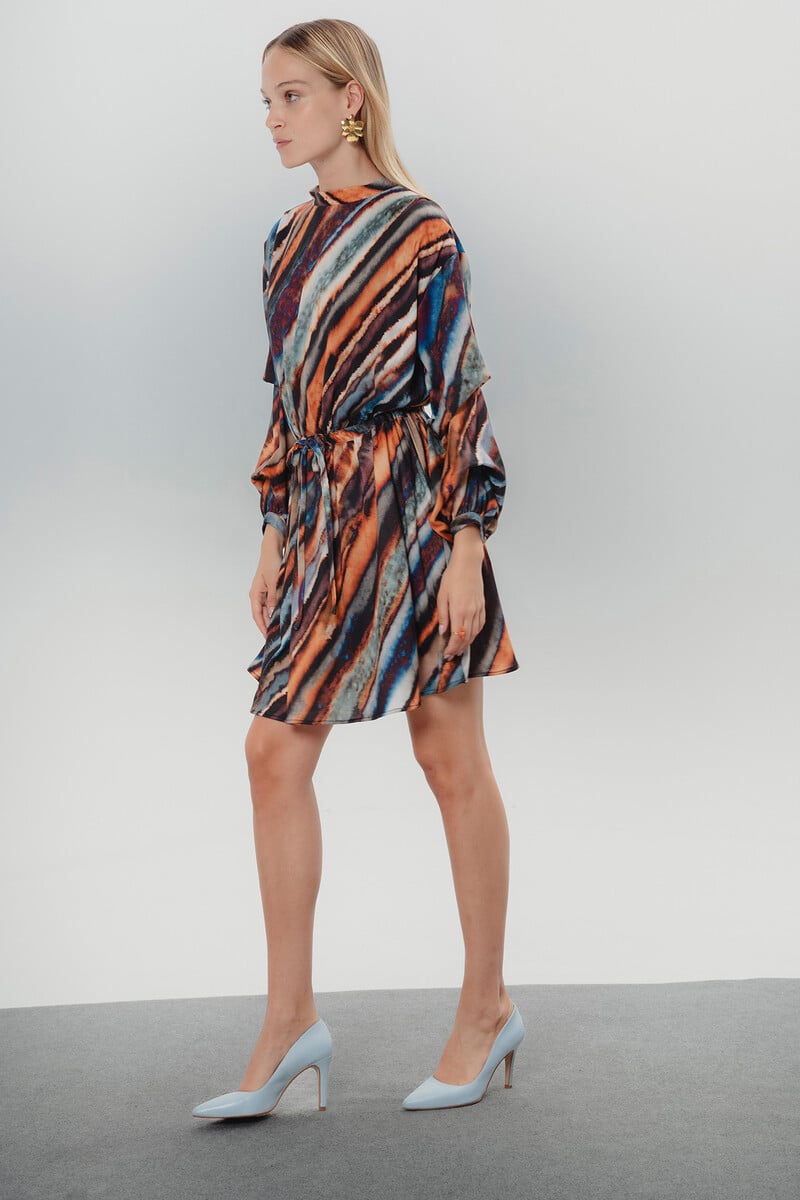 pedro del hierro Vestido corto de manga larga Madrid Descuento