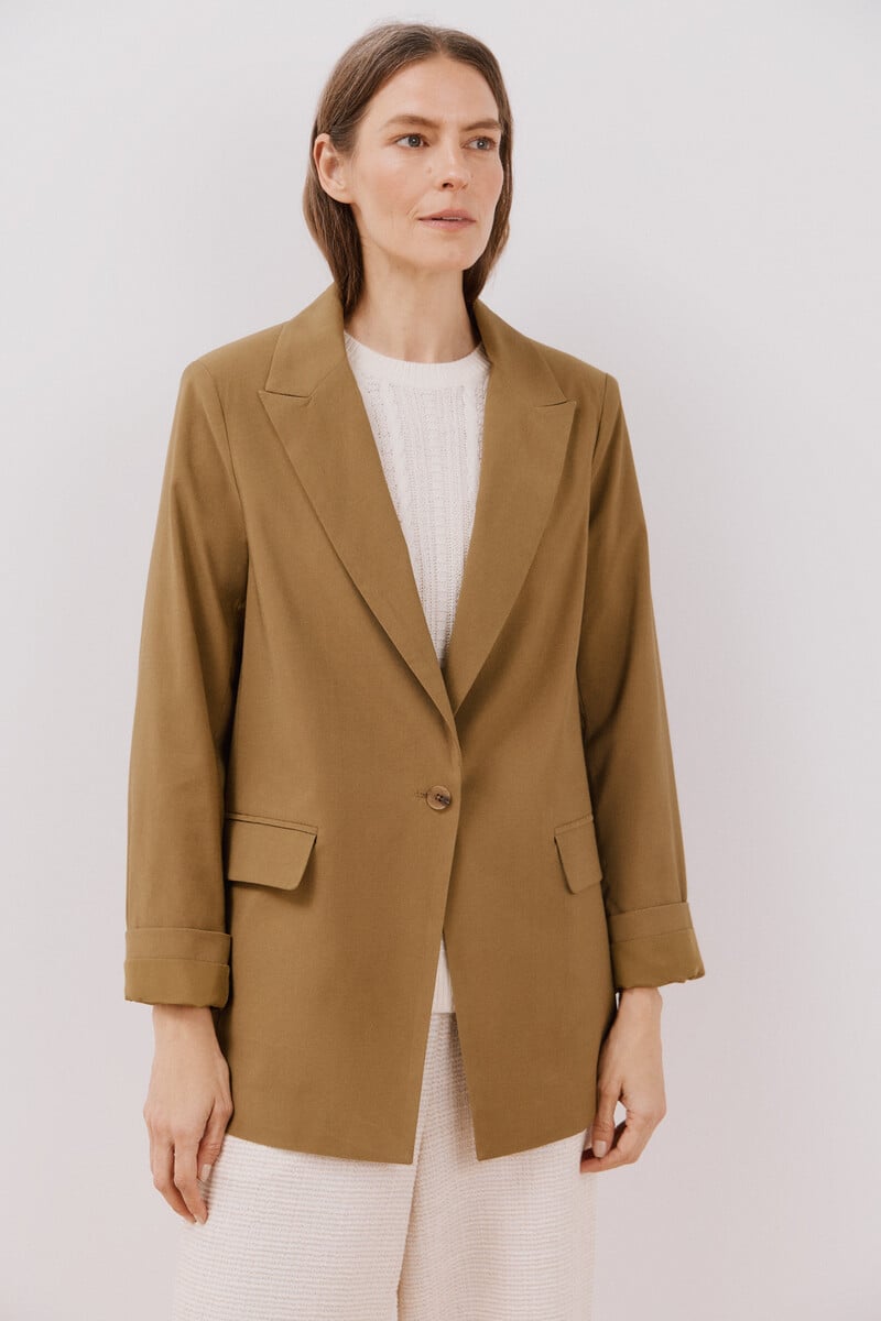 pedro del hierro Blazer ligera Última moda