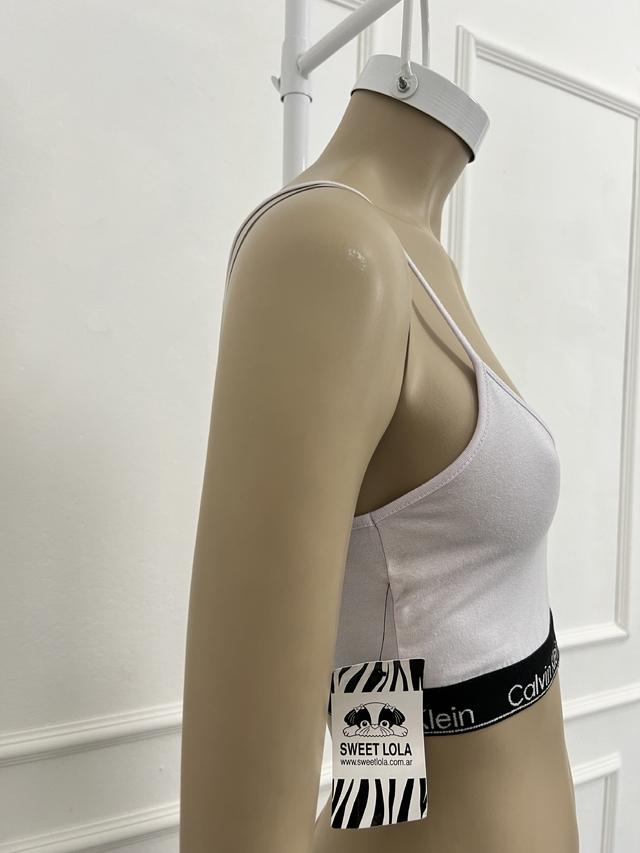 sweet lola Top calvin tira fina Última moda
