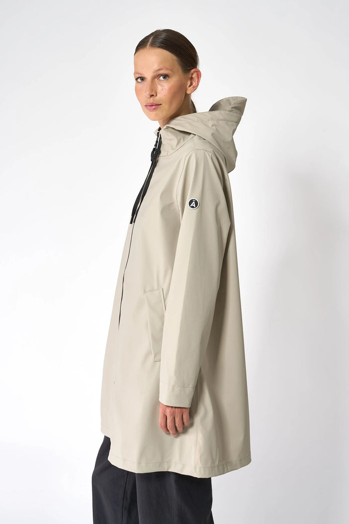 tantä rainwear Nuovola Stone Grey En oferta