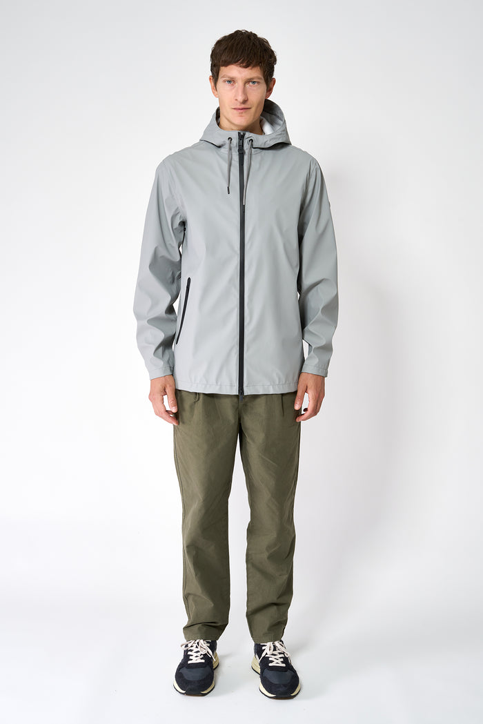 tantä rainwear Ulap Monument