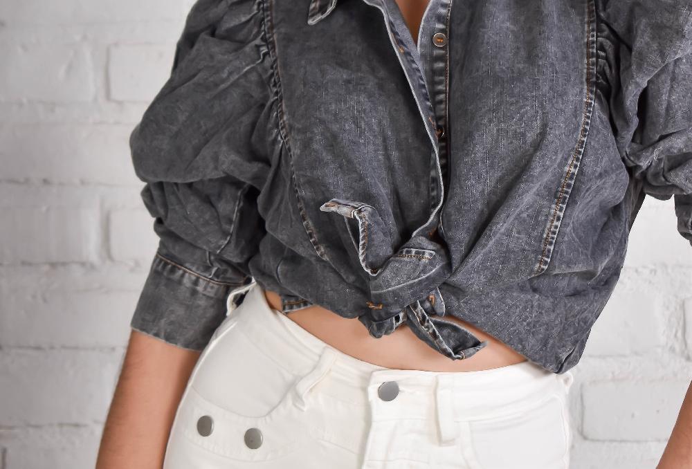 The New Black Balloon washed Grey blouse Oferta exclusiva