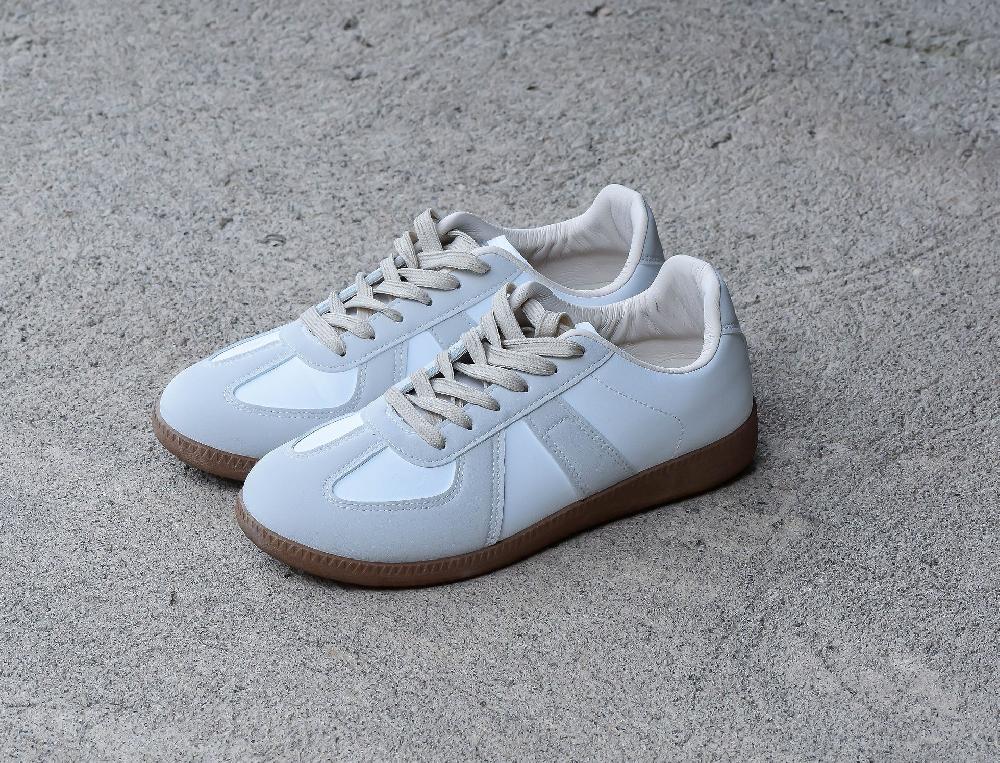 The New Black WHITE COURT SNEAKERS Devoluciones gratuitas