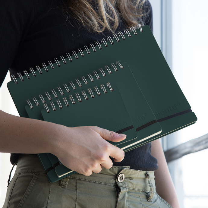 vacavaliente | Cuaderno Studio Liso A4 Amazonia Green Precios de Black Friday