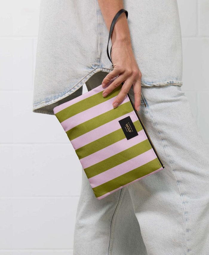 wouf Cabana XL Pouch Bag Devoluciones gratuitas