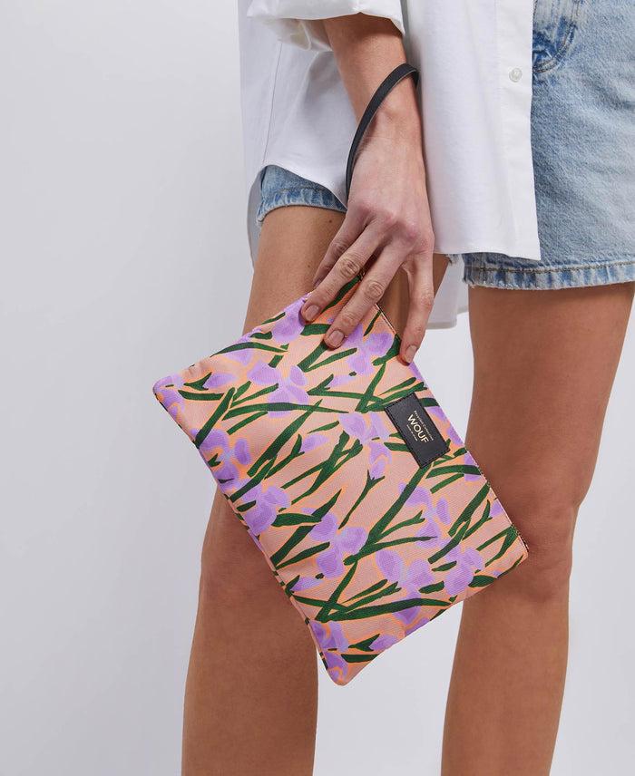 wouf Iris XL Pouch Bag En oferta