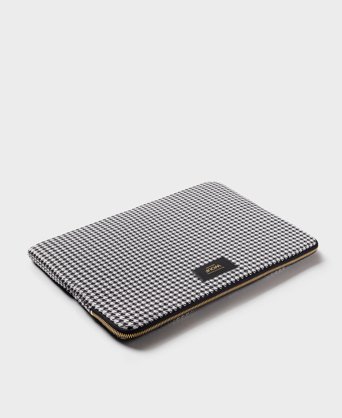 wouf Celine Laptop Sleeve 15" & 16" Solo hoy