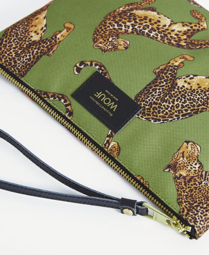 wouf Olive Leopard XL Pouch Bag Ahorra y exporta