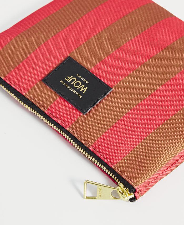 wouf Pat Pouch COMPRAR AHORA