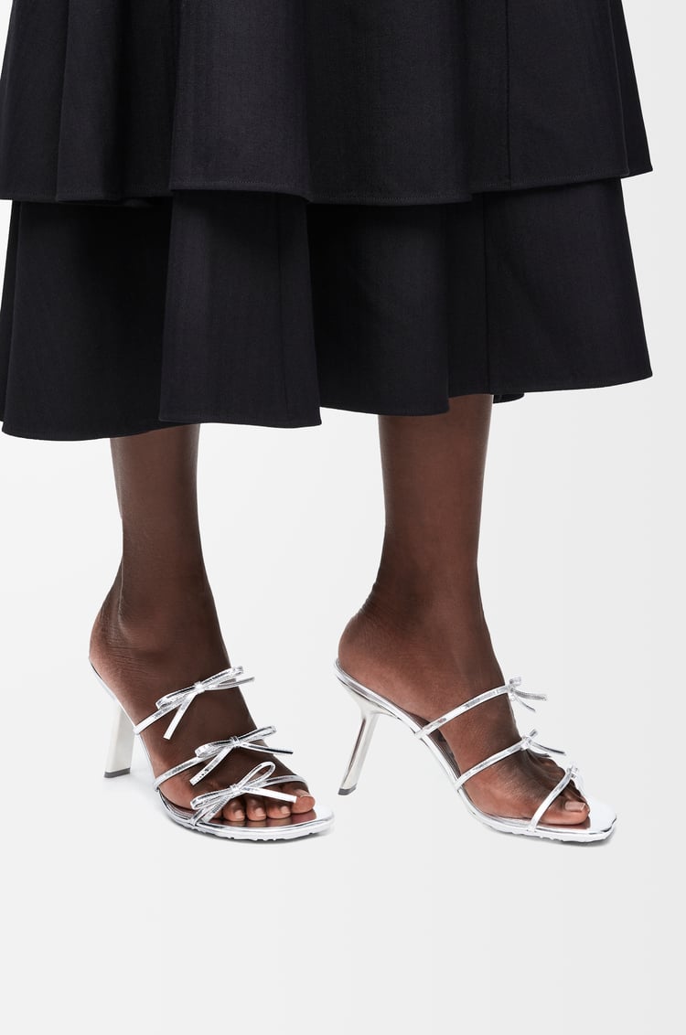 Loewe Petal sandal in metallic calfskin 1 Colours Oferta exclusiva