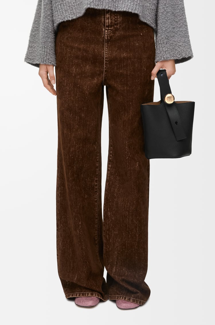 Loewe Mini Pebble bucket in smooth calfskin 11 Colours Tienda de fábrica