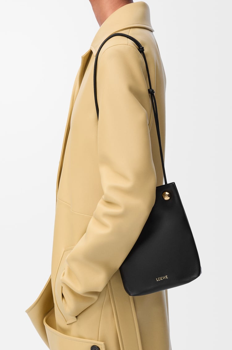 Loewe Pebble pouch in smooth calfskin 5 Colours Precio de fábrica