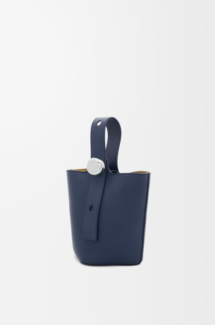 Loewe Mini Pebble bucket in smooth calfskin 11 Colours Grandes descuentos